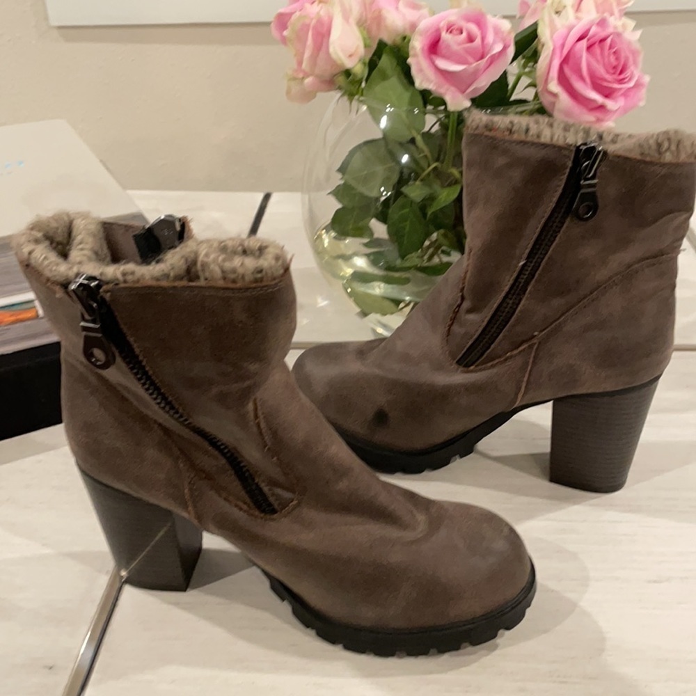 Sweater Ankle Boots - Picture 4 of 7